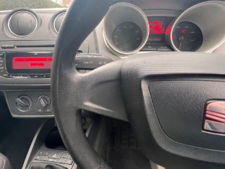 /photos/12401/72a13d02-ae9c-42f3-a32b-e1d4f6d68438_i320x240.jpg