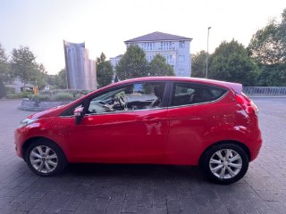 /photos/12401/ce7b1b6b-06b9-430c-8ed1-9acb65d39214_i320x240.jpg